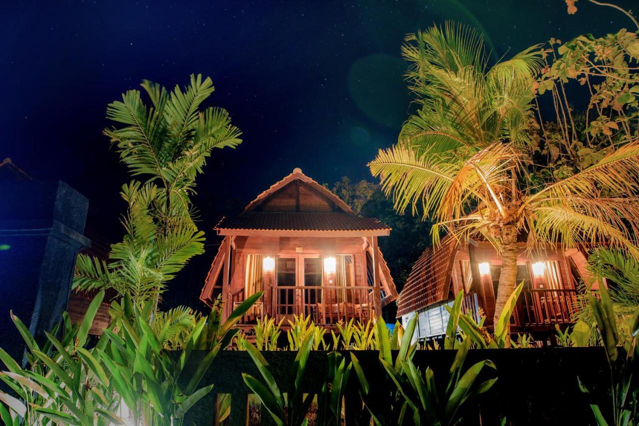 The Granyam Garden Cottage Batununggul Bagian luar foto